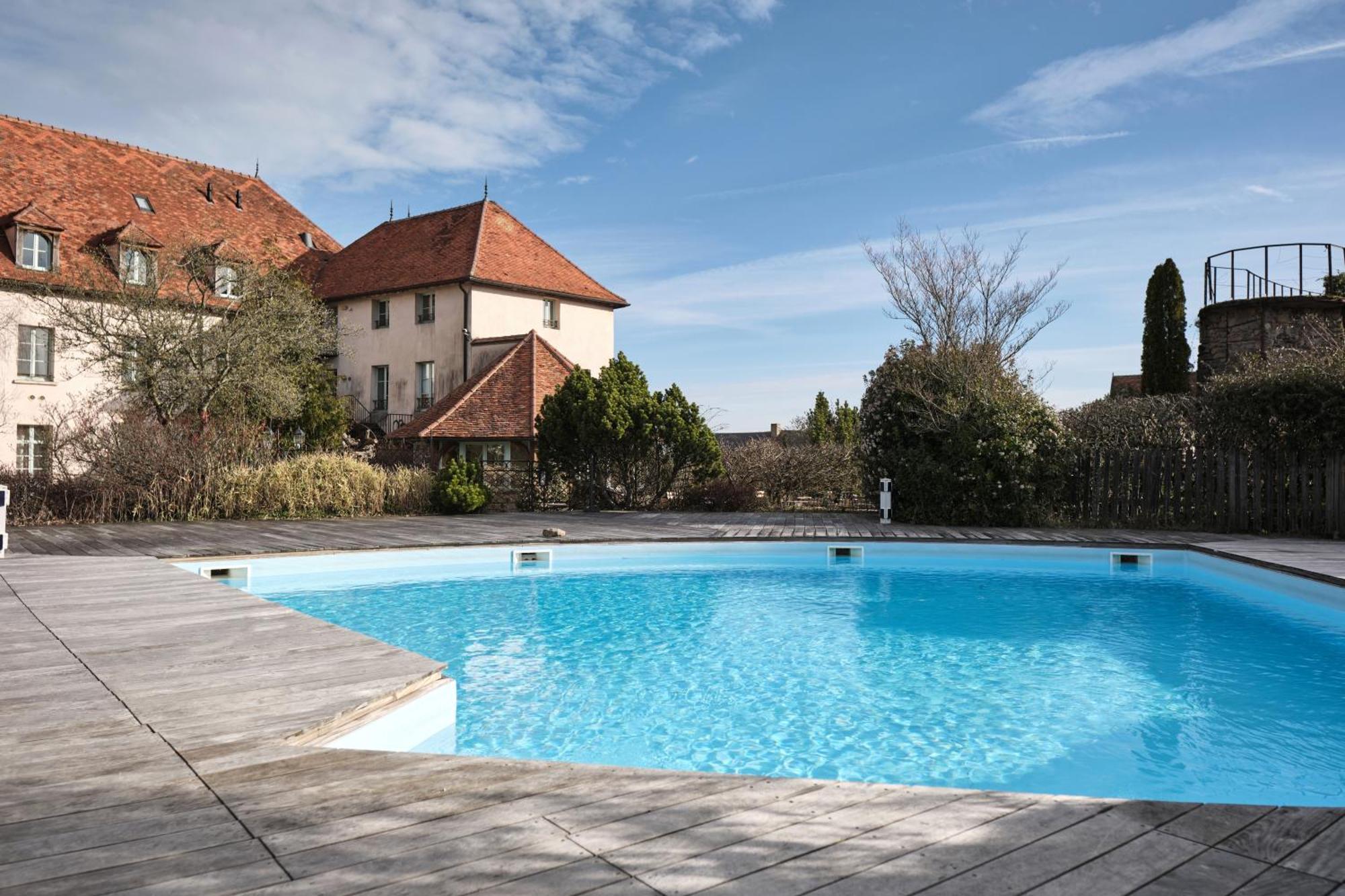 Hostellerie De La Tour D'Auxois Сольє Екстер'єр фото