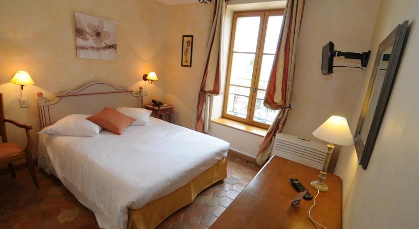 Hostellerie De La Tour D'Auxois Сольє Екстер'єр фото