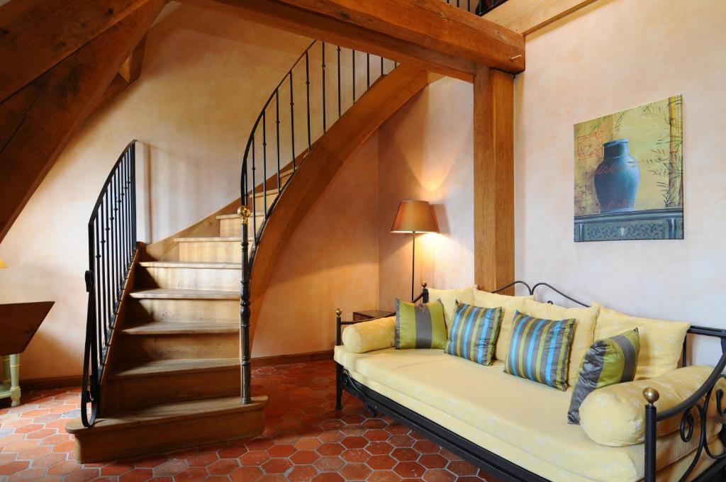 Hostellerie De La Tour D'Auxois Сольє Екстер'єр фото